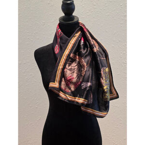 Women's Metropolitan Museum of Art Black Red Printed Scarf One Size